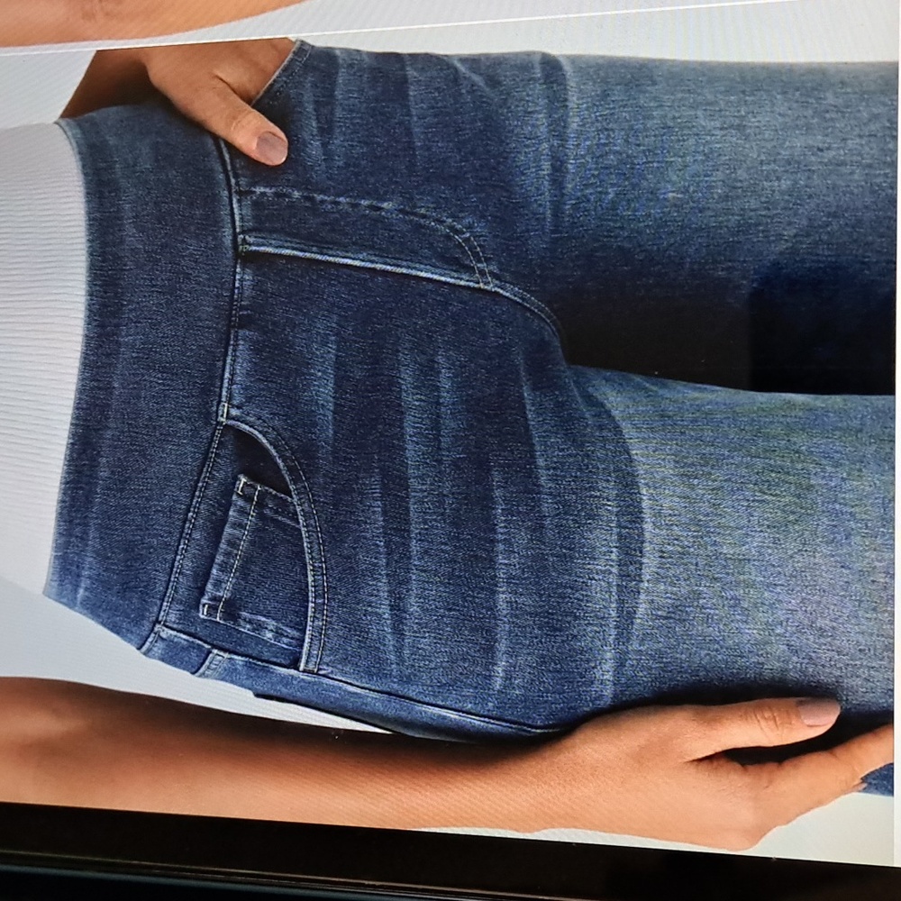 SMALL    HALARA FLEX BAGGY WIDE LEG DISTRESSED JEANS - Picture 3 of 8